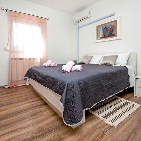 Rooms Mariana Ровинь Экстерьер фото