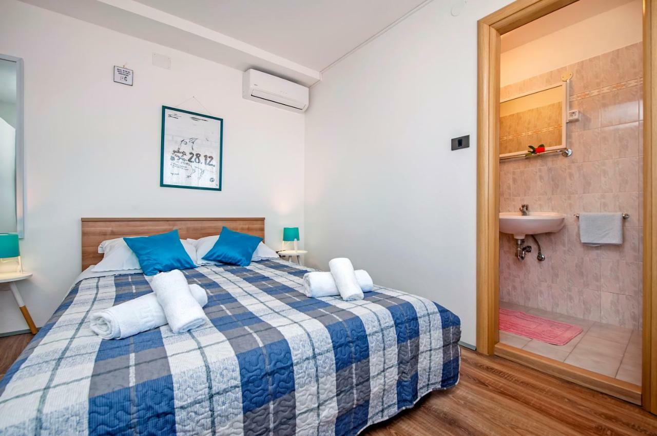 Rooms Mariana Ровинь Экстерьер фото